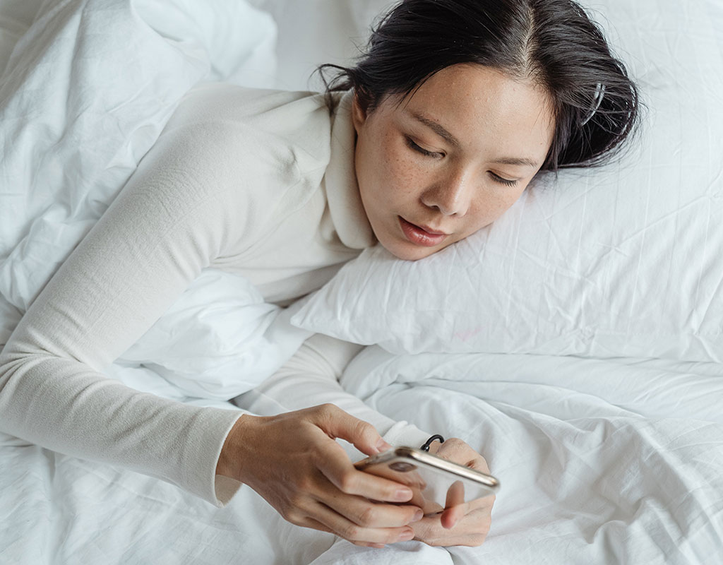 Smartphone Tips for Better Sleep